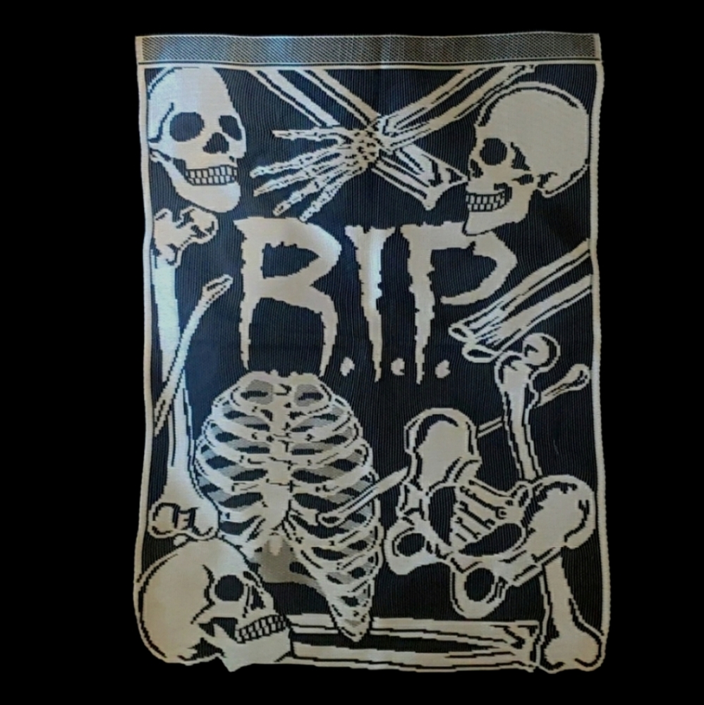 NWOT Silk R.I.P Skeleton Cloth Decor